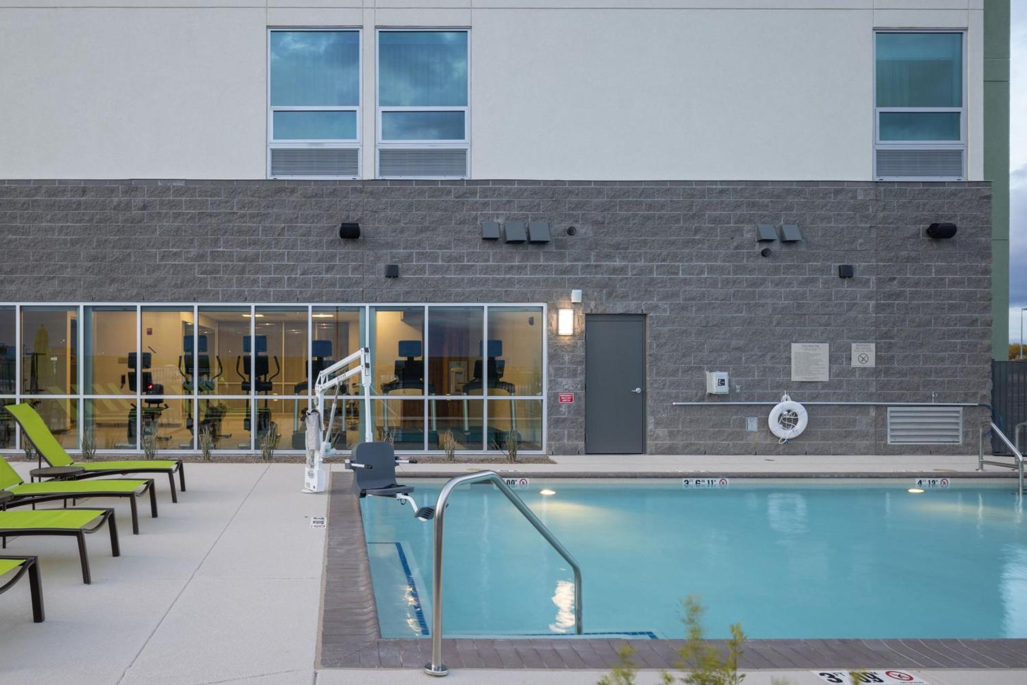 Springhill Suites By Marriott Tucson At The Bridges Bagian luar foto